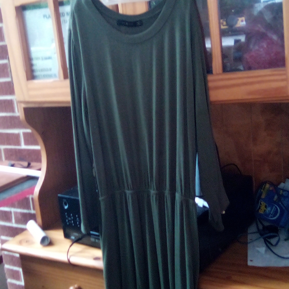 Long sleeve dress